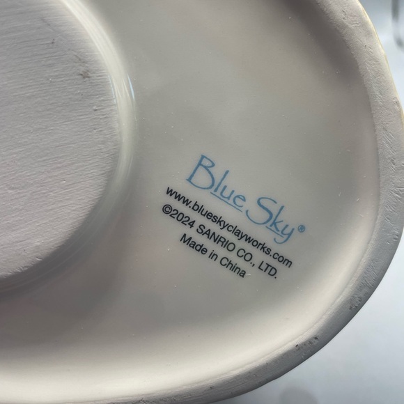 Hello Kitty Blue Sky Clayworks Summer Ceramic Sand Castle Tea Light Holder NEW - Picture 4 of 4